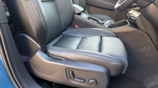 Volvo XC40 2.0 B4P Ultra Dark 5dr Auto Petrol Estate